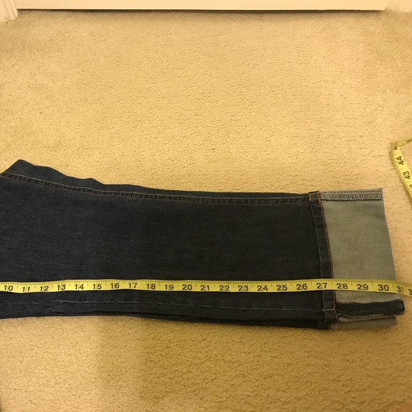 A pair of lady’s capris size 4P - Picture 5 of 7